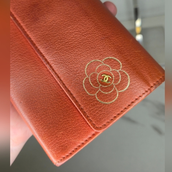 Chanel Camellia Flower Wallet - Picture 2 of 9